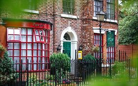 Pymgate Lodge Hotel Manchester Airport